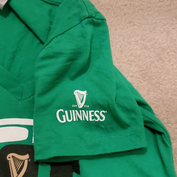 Guinness St. Patrick's Day T-shirt in Medium M - Picture 2 of 7